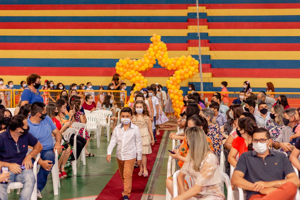 Noite de Autógrafos no 3º Ano - Projeto Estrelas Literárias