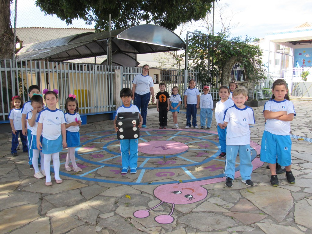 Amarelinha de Caracol no Infantil V